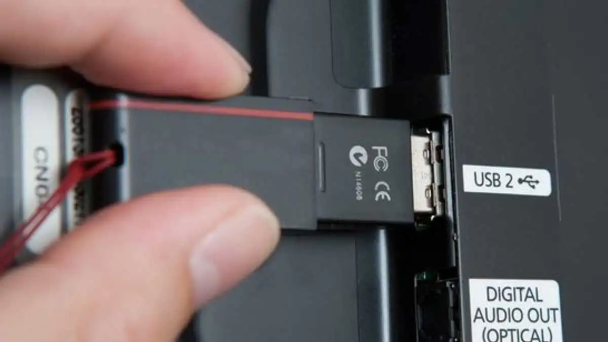 ۵ کاربرد پورت USB تلویزیون